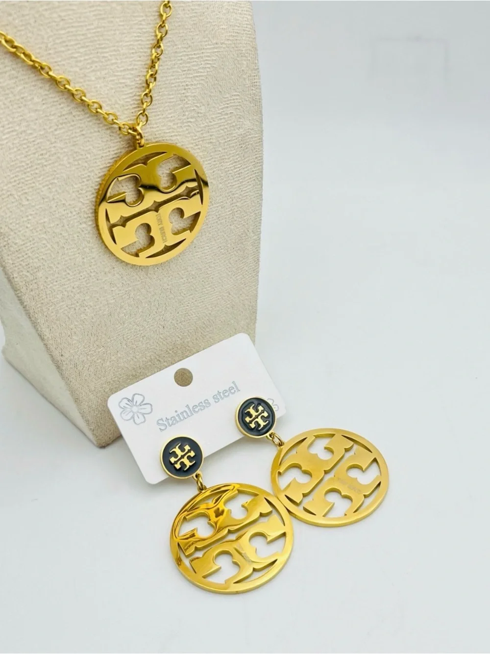 Source Unknown Gold-Tone Openwork Medallion Necklace and Earrings Set